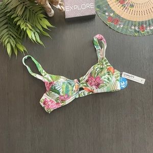 Cupshe baking top. New with Tags